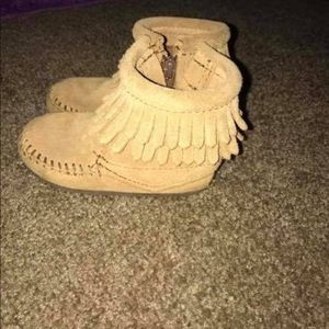 Minnetonka toddler shoes